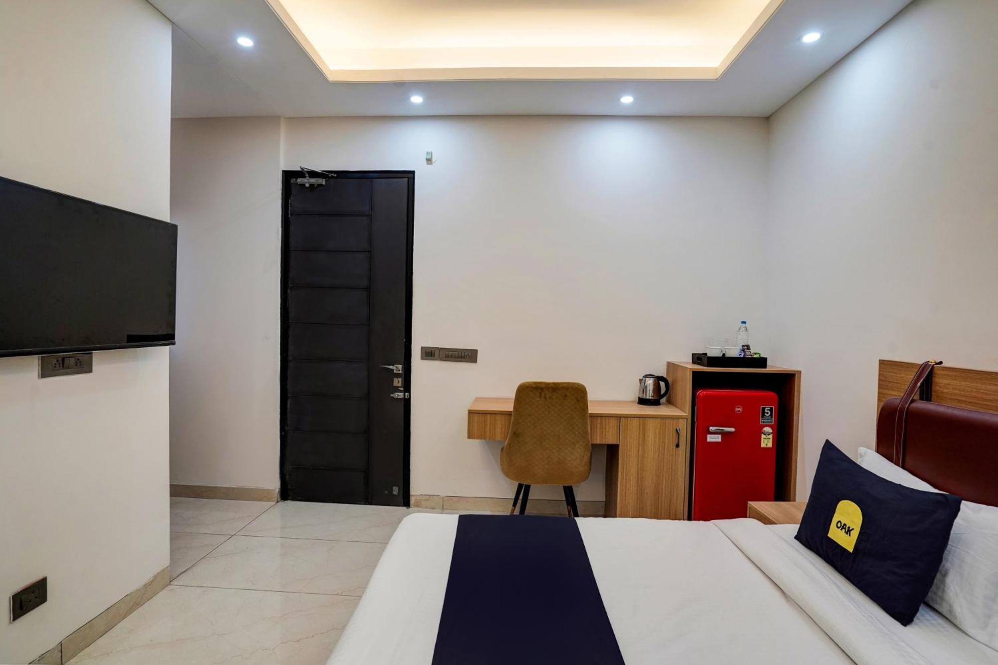 Hotel O Parkinn Gurgáon Kültér fotó